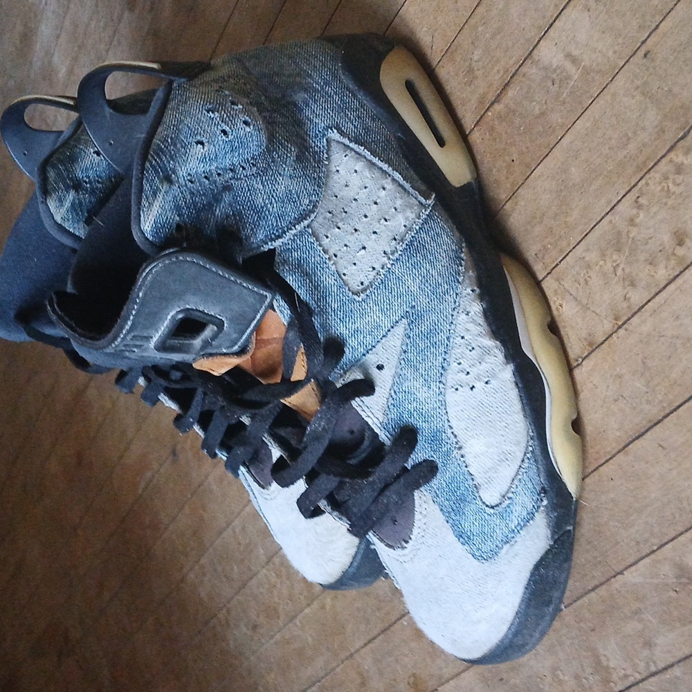 Gym shoe